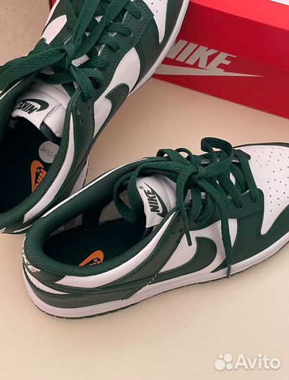 Nike Dunk Low Varsity green