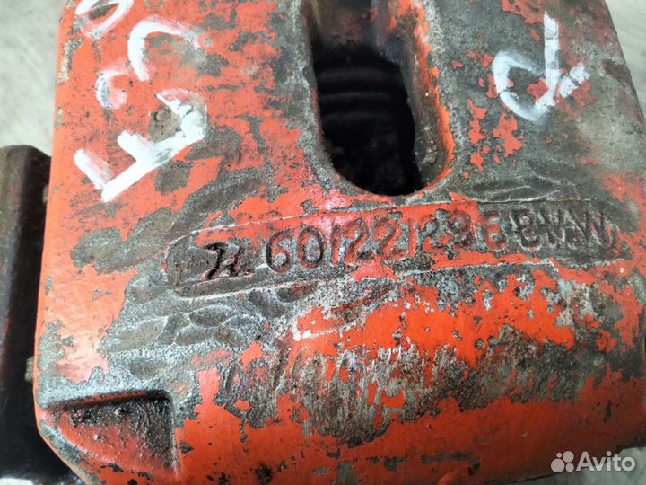 Суппорт правый бмв Е39