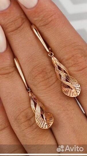 Золотые серьги