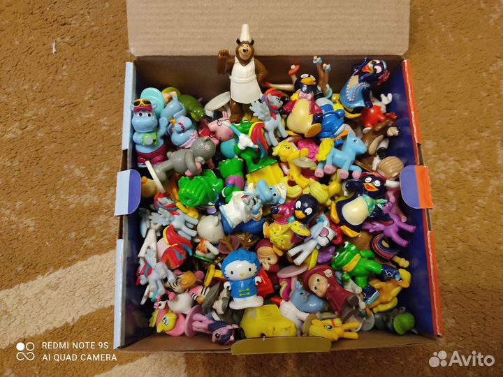 Игрушки из киндер сюрприза пакетом