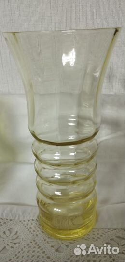 Ваза для цветов.Жёлтое стекло СССР