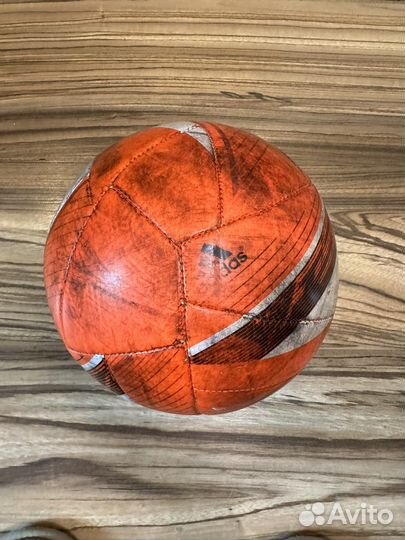 Футбольный мяч