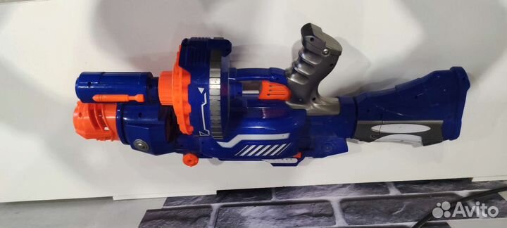 Бластер (автомат)