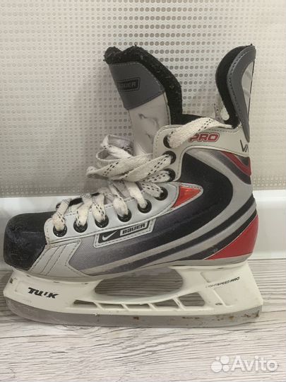 Хоккейные коньки bauer 35р