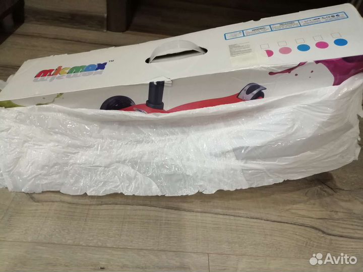 Самокат 3х колёсный в коробке