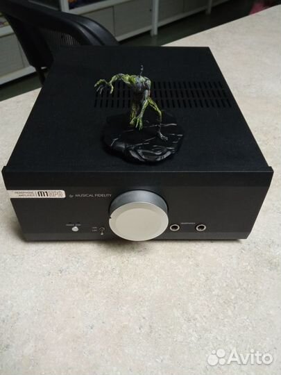 Усилитель для наушников Musical Fidelity M1-HPA