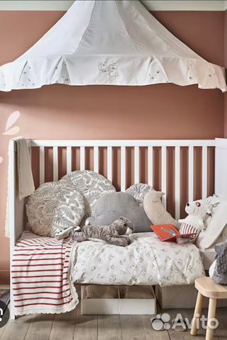 Балдахин над кроватью