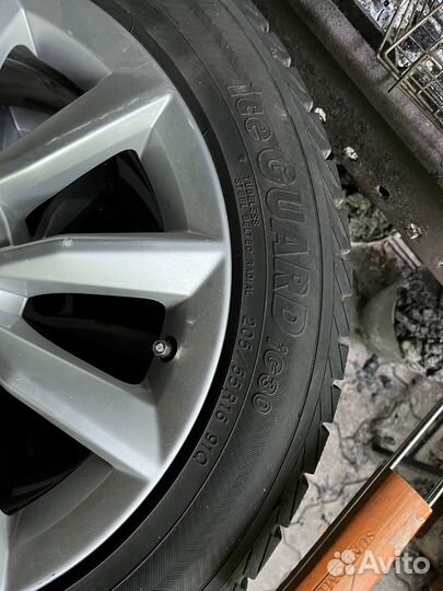 Yokohama Ice Guard IG30 205/55 R16