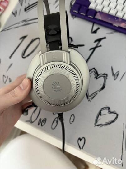 Игровые наушники с микрофоном от bloody