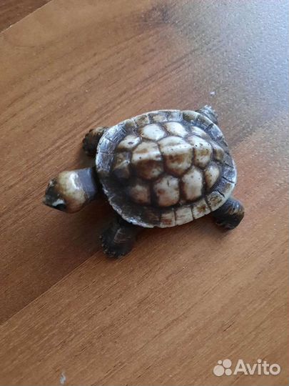 Статуэтки, брелоки, браслет, магниты