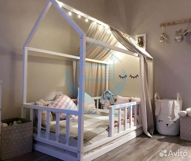 Кровать Домик