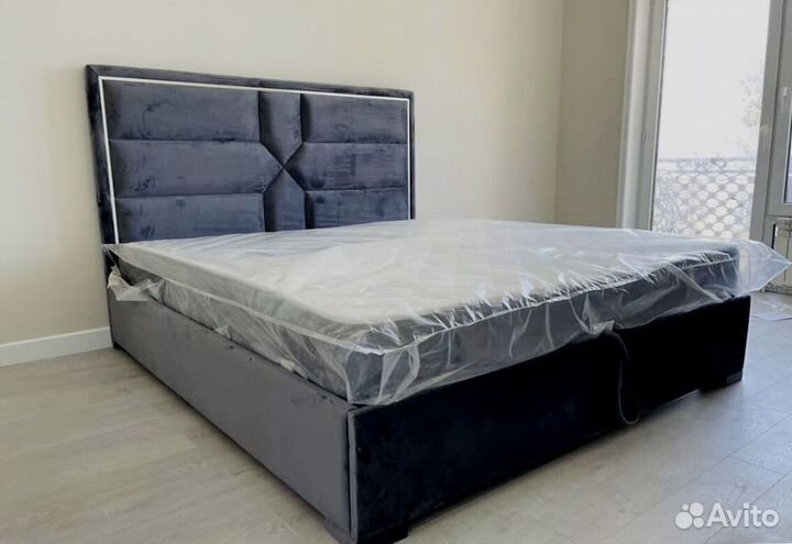 Кровать 180х200