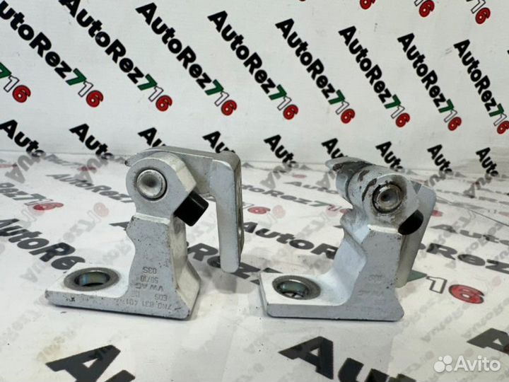 Петля двери задняя левая Volkswagen Polo 5 хетчбек