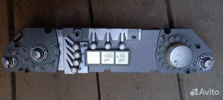 Стиральная машина Ariston aqxf 109 csi по з/ч