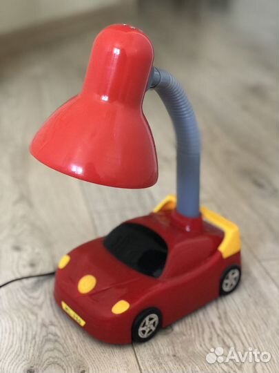 Лампа настольная