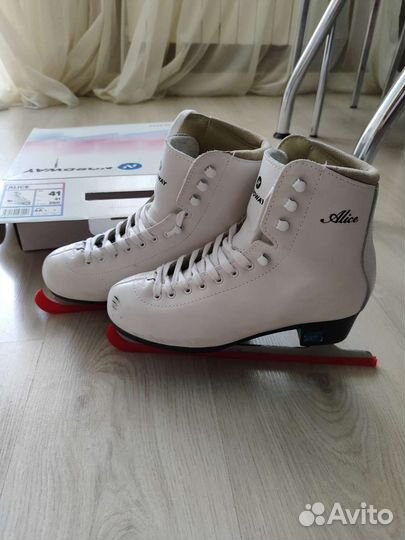 Коньки фигурные