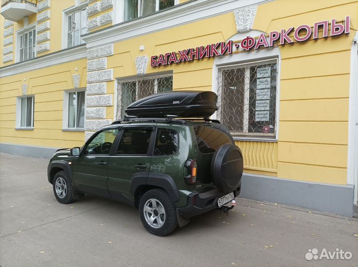 Автобокс Вояж 440л черный усиленный на Niva Travel