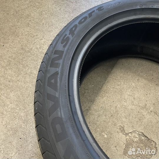 Yokohama Advan Sport V105 285/35 R22