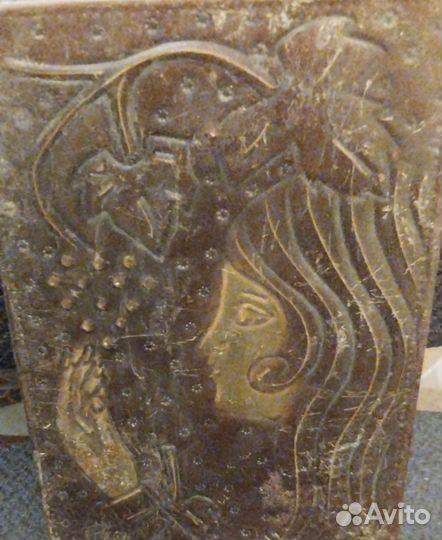 Коллекция чеканкой