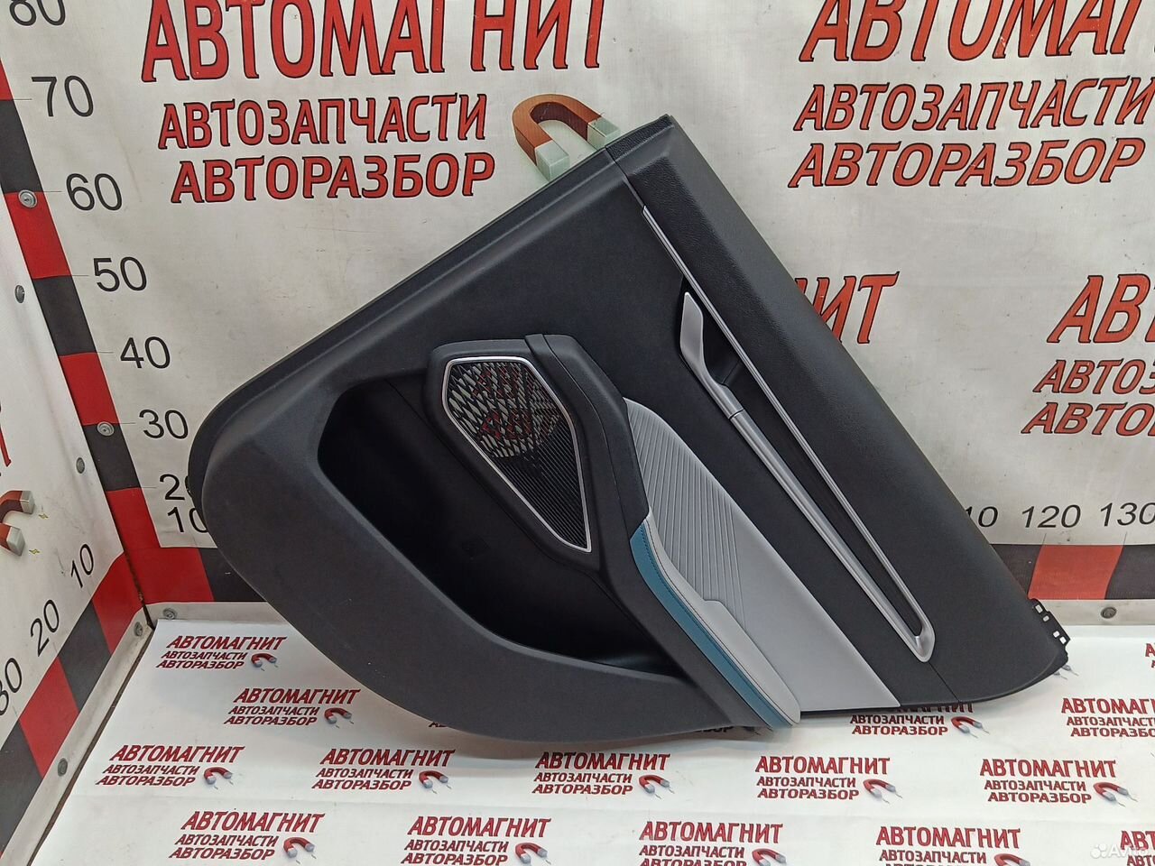 Обшивка двери задней правой Geely Emgrand SS11