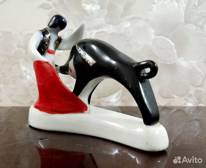 Фарфоровая статуэтка СССР