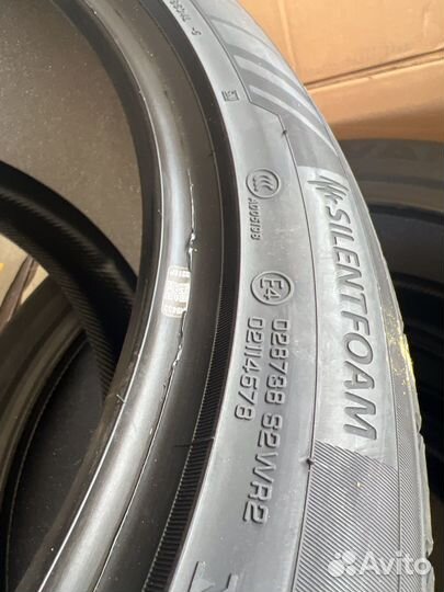 Yokohama Advan Sport V107E 275/40 R21 и 315/35 R21 Y