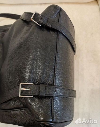 Рюкзак coccinelle бу черный