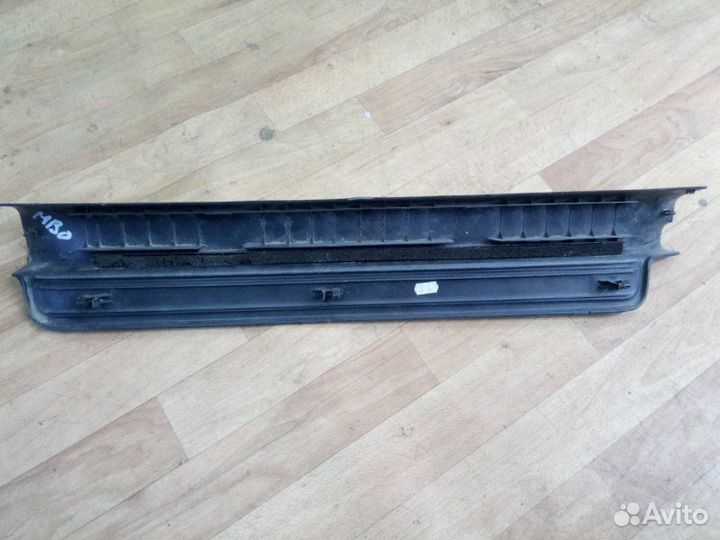 Накладка порога (внутренняя) передняя правая