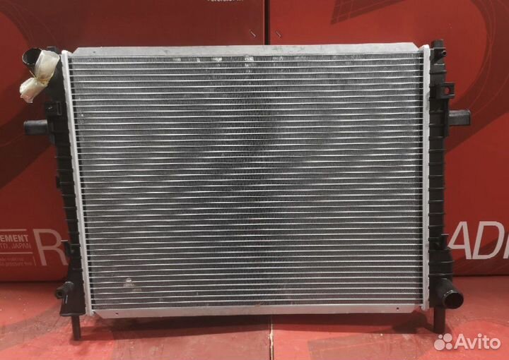 Радиатор двс lincoln town car 4.6