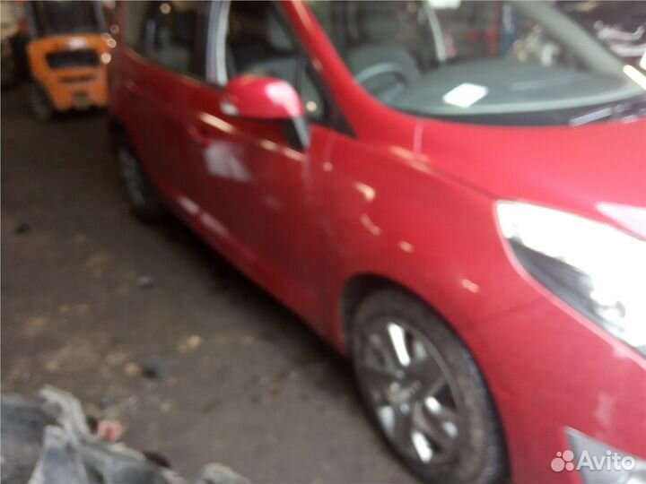 Разбор на запчасти Renault Scenic 2009-2012