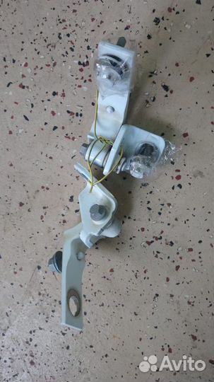 Петля двери к-кт Форд Фокус 3 Focus седан