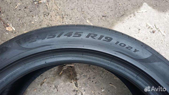 Pirelli P Zero 245/45 R19 102Y
