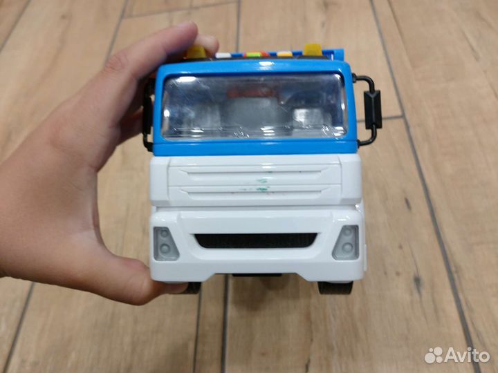 Игрушка полицейская машинка и эвакуатор