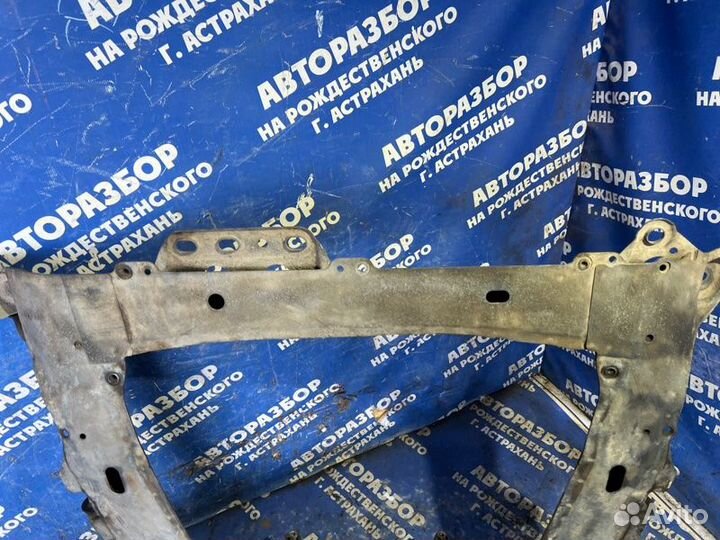 Передний подрамник Renault Symbol седан 2008