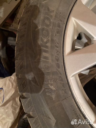 Hankook AH11 225/60 R16