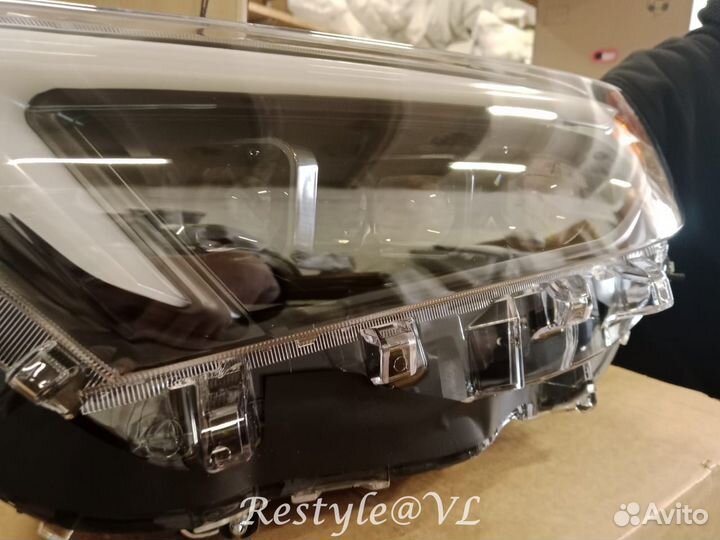 Фары Toyota RAV4 XA50