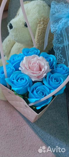 Корзинка с мыльными розами