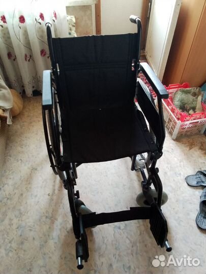 Инвалидная коляска складная бу