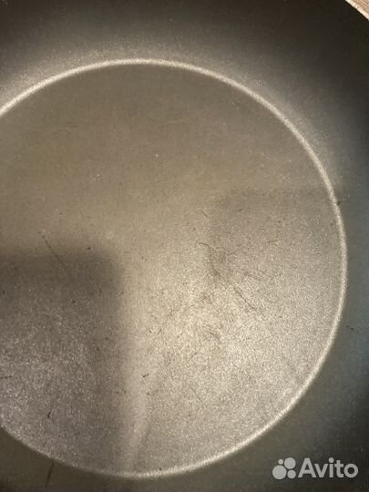 Сковорода большая б/у