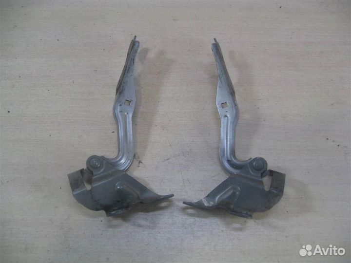 Петля капота (комплект) Mazda 3 (BK) 2008