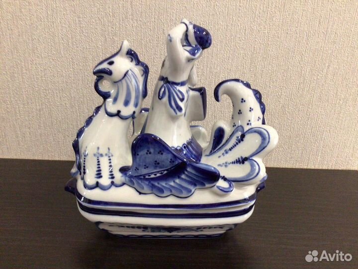 Шкатулки коллекционные гжель