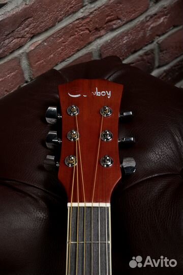 Акустическая гитара + аксессуар