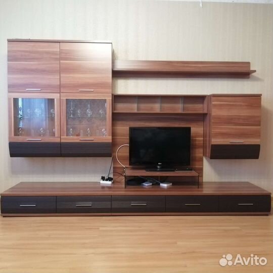 Мебель в гостинную бу