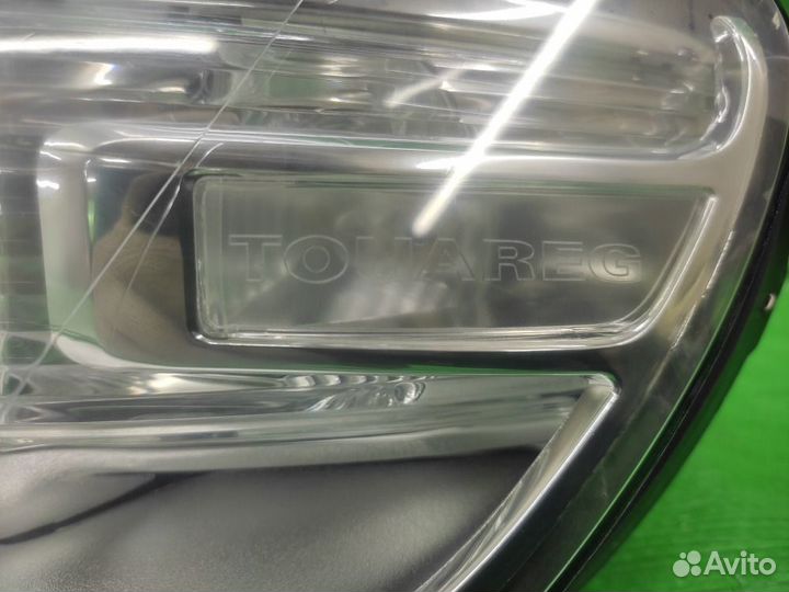 Фара левая рестайлинг адаптив VW Touareg 07-10