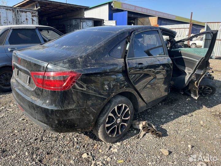 LADA vesta седан в разборе