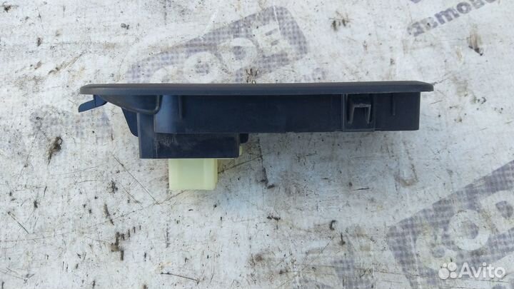 Кнопка стеклоподъемника Renault Duster 4x4