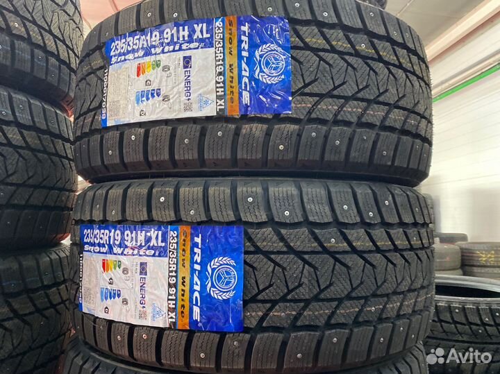Tri Ace Snow White II 235/35 R19 91H
