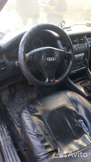 Розбираю Ауди а8 на запчасти