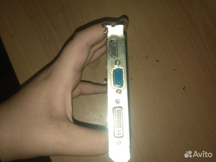 Видеокарта gt220