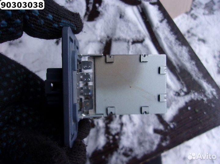 KIA Soul Резистор отопителя